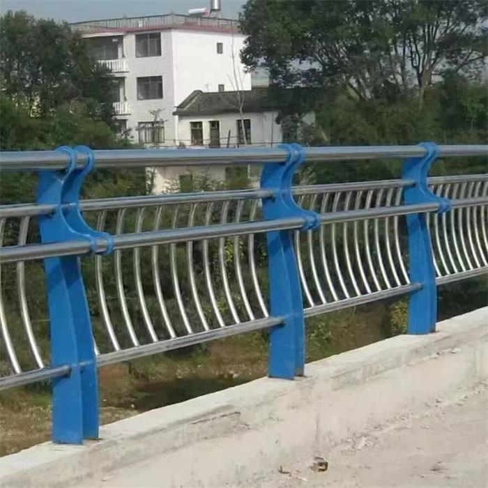道路护栏